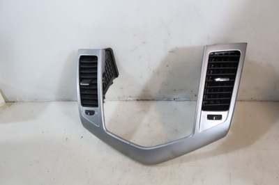 Решётка обдув средняя chevrolet cruze фото №1