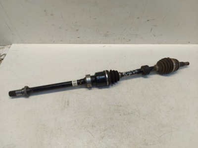 Mazda cx30 приводной вал правый перед фото №1