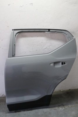 Двері молдинг ліва ліва задній volvo xc40 2017- фото №1