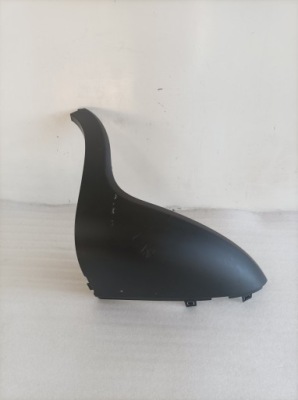 Fiat 500l trekking молдинг бампера задня ліва фото №1