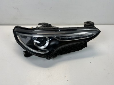 Alfa romeo stelvio лампа права перед ксенон led 505529984 фото №1