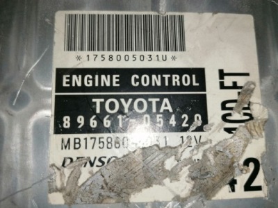 Блок керування двигуна avensis 2.0 8966105420 фото №1