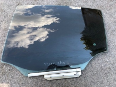 Toyota avensis t27 скло лівий задня бічна 4... фото №1