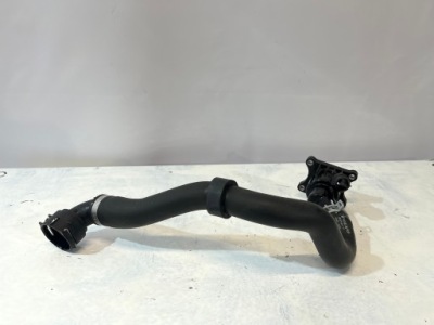 Volvo xc90 plug-in шланг воды 32252070 труба xc60 v60 v90 фото №1