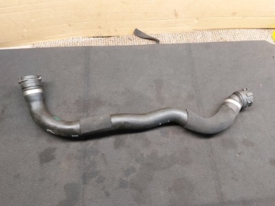 Bmw оригінальний номер 8689256 шланг радіатора води фото №1