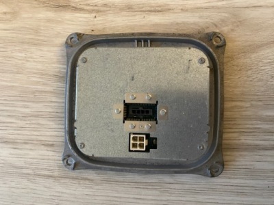 Модуль лампи ксенон bmw przetwornica1307329153 оригінал фото №1