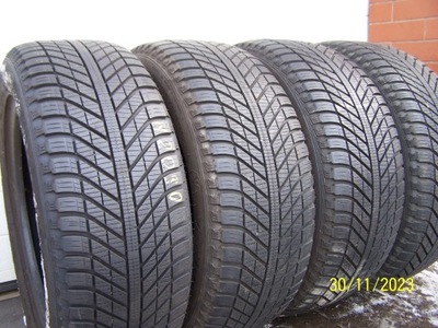 235/55R17 99 V Goodyear Vector 4Seasons SUV 4X4