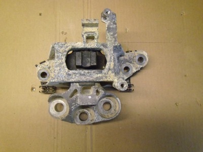 PAGALVĖ VARIKLIO KAIRĖ OPEL ASTRA K 39070281 