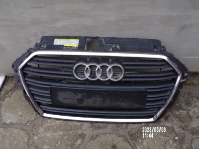 Решітка радіатора audi a3 lift 8v3 8v4 2016- фото №1