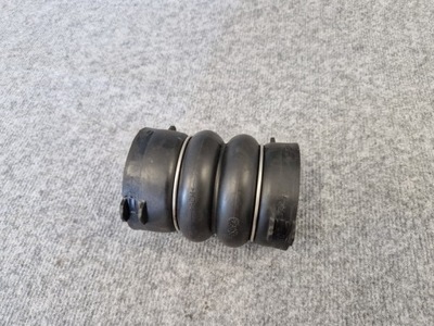 Porsche macan 95b 95b145832 wąż тисковий труба вентиляція картера оригінальний номер фото №1