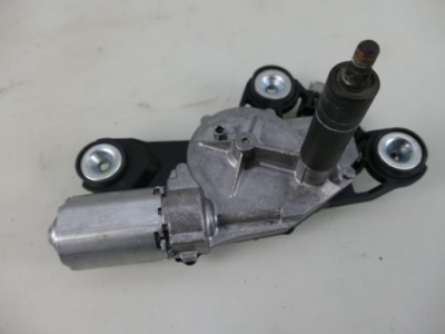 Volvo v40 ii моторчик двірники задня механізм фото №1