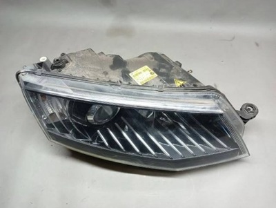 LAMPA PRZÓD PRAWA SKODA OCTAVIA III 3 XENON ANGLIK