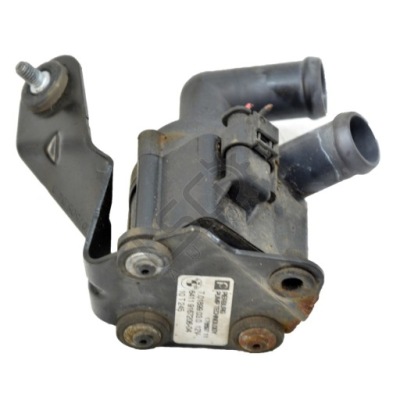 Насос води bmw 5 f10 2016 17669711 фото №1