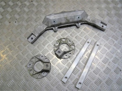 Mercedes gl x166 кронштейн розпірка a1666200315 фото №1