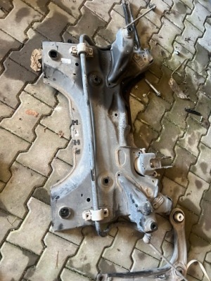 Expert traveller spacetourer подрамник подрамник travers 2.0 фото №1