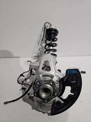 Ferrari sf90 stradale f173 поворотний кулак правий перед 343013 фото №1