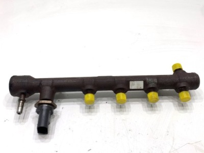 Молдинг впрыскная ford focus iv hg9q-9d280-aa 2.0 150km фото №1