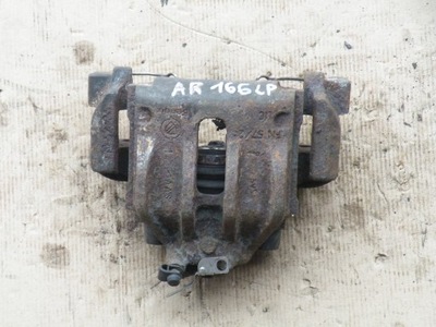 Alfa romeo 166 скоба суппорт тормоза левый перед передний фото №1