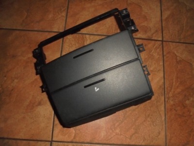 Kia sorento 2.5d 05' бардачок попільничка фото №1