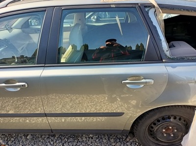 Дверь левый задняя volvo v50 471-46 kombi фото №1