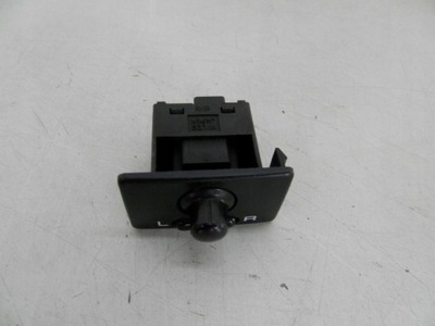 Subaru impreza gc перемикач керування дзеркал фото №1