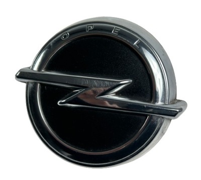 EMBLEMAT LOGO KLAMKA TYŁ OPEL CORSA E 39007842