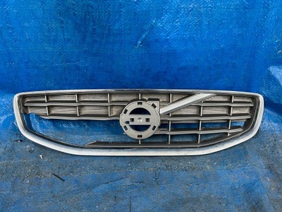 Volvo s60 v60 10-13 решітка радіатора фото №1