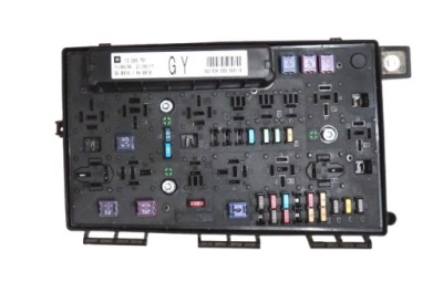 Коробка запобіжників opel astra h 1.6 13206751 фото №1