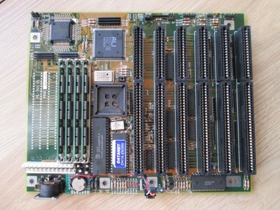 Płyta główna PC. 386-SX, 33MHz, chipset ALI, 16MB RAM.