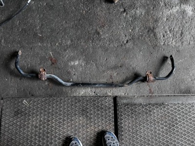 Vw audi стабілізатор перед передній 1k0511305ds фото №1