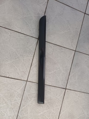 Молдинг дверь volvo s40 v50 правый задняя lift нижняя фото №1