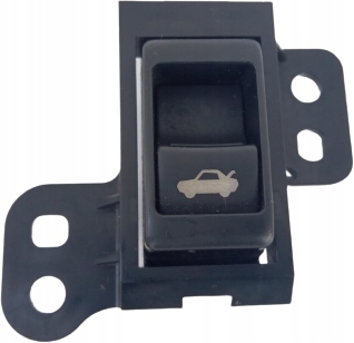 Кнопка открывания крышки багажника nissan gt-r фото №1