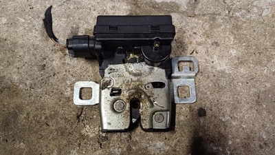 Mini cooper r56 замок крышки багажника 2754528 фото №1