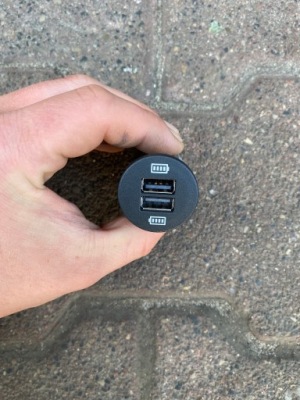 Porsche macan роз'єм port usb 95b035222 фото №1