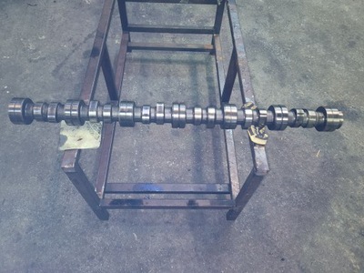 Вал розподільного валу scania 450 1748794 фото №1