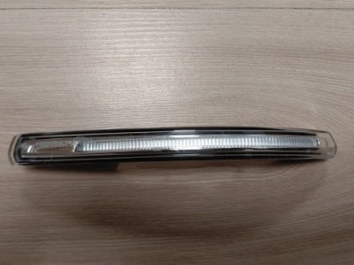 Opel ampera / chevrolet volt ii поворотник led правого зеркало оригинальный номер фото №1