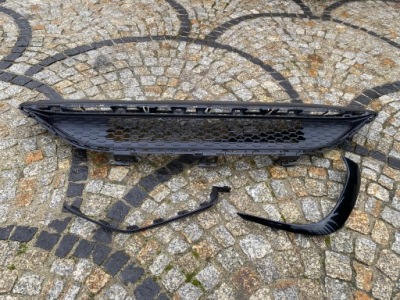 Mercedes 167 gle молдинг решітка права перед 1678850610 оригінал фото №1