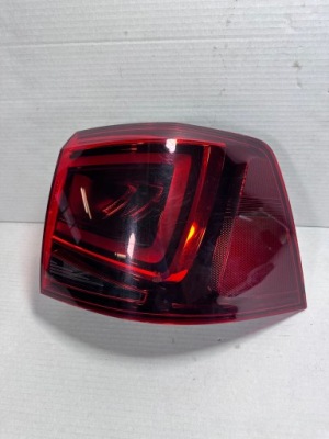 Alhambra 7n5 lift лампа led правая задняя задняя 7n5945208 фото №1