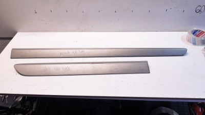 Mercedes ml w164 молдинг двері передніх правих 1646901462 фото №1