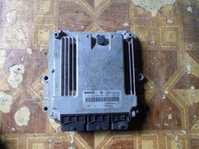 Renault бортовий комп'ютер 0281012996 8200520036 фото №1