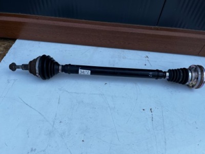 Приводной вал правая  перед длинная vw volkswagen beetle 5c0407272ac фото №1