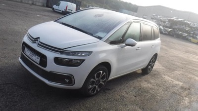 Citroen c4 picasso ii 2019r четверть правая фото №1