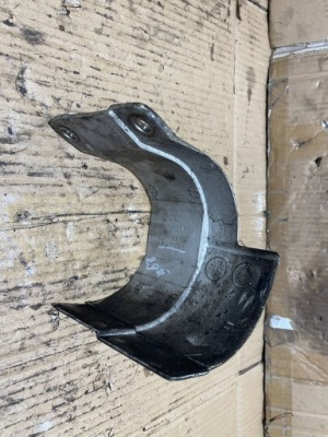 Skoda fabia mk2 5j накладка шарнир полуось фото №1