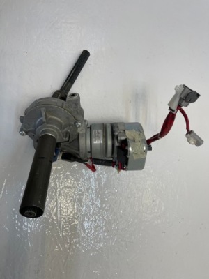 Toyota auris ii насос підсилювача q003tc8071 фото №1