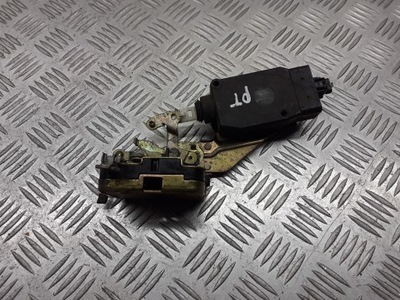 Замок двері правий задня volvo v40 3pin фото №1