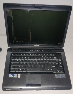 oshiba Satellite L300-2C3 15,4", Celeron, 2GB RAM, 250GB HDD