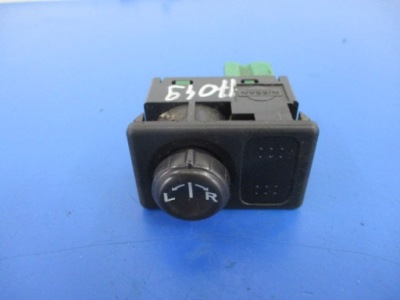 Nissan primera p12 регулировка ручка зеркал фото №1