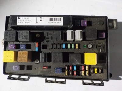 Opel astra h модуль bsi 13268305 lp фото №1