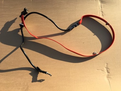 Шланг акумулятор плюсовий audi a8 d4 s8 long фото №1