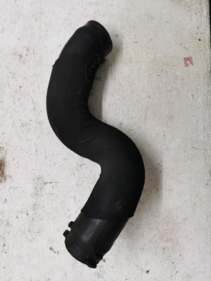 Труба шланг интеркулер audi q5 i 8r 8r0145737h фото №1